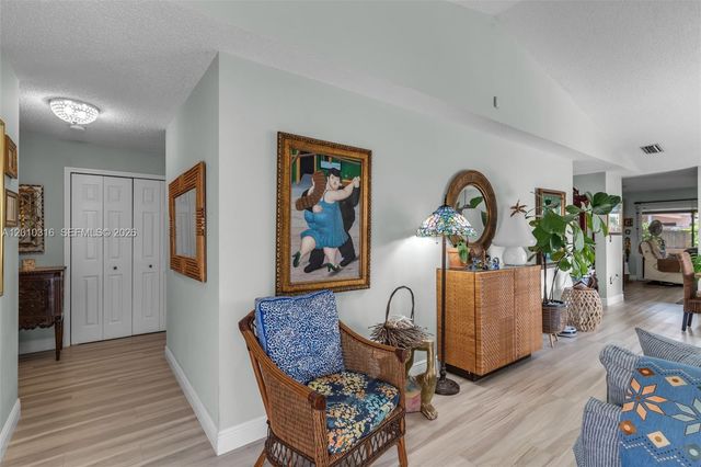 12304 NW 8th Ter, Miami, FL 33182