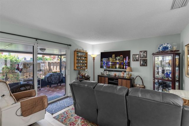 12304 NW 8th Ter, Miami, FL 33182