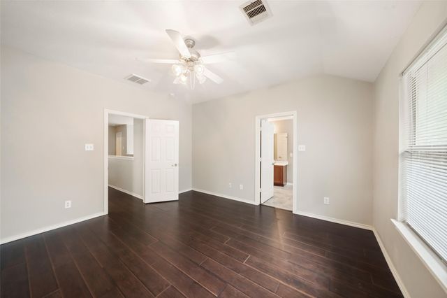 3 Whitekirk, The Woodlands, TX 77354