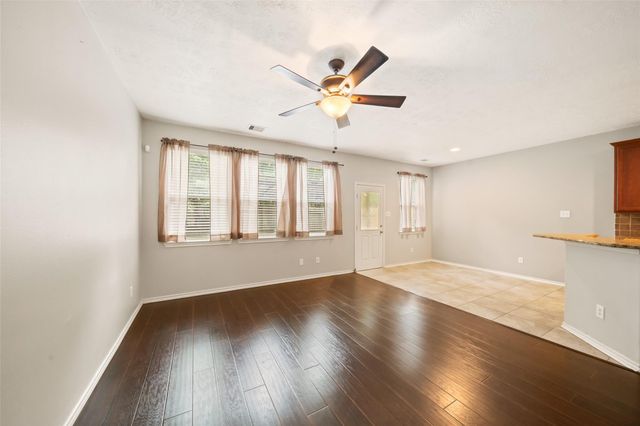 3 Whitekirk, The Woodlands, TX 77354