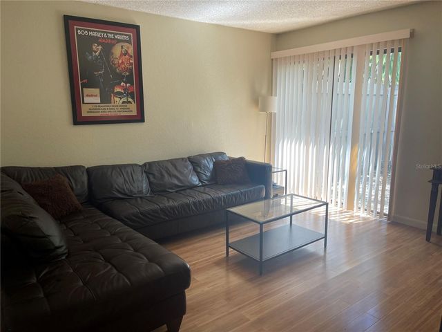 8601 CATTAIL DRIVE 8601, Temple Terrace, FL 33637