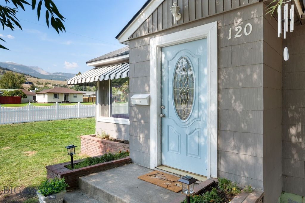120 Juniper Street, Anaconda, MT 59711