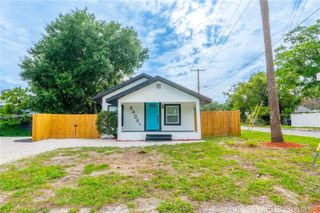 8408 N SEMINOLE AVENUE, Tampa, FL 33604