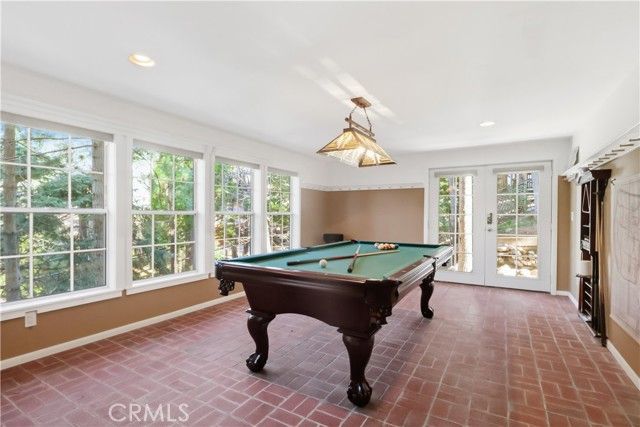 174 Golf Course Road, Lake Arrowhead, CA 92352