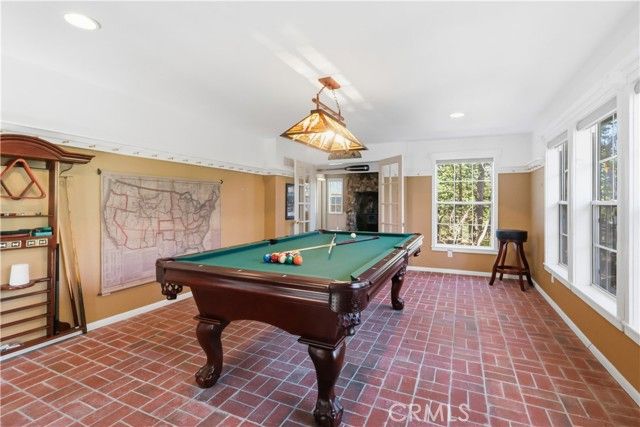 174 Golf Course Road, Lake Arrowhead, CA 92352