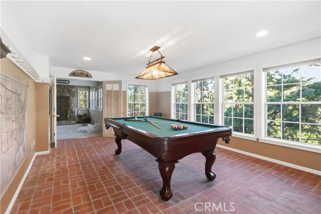 174 Golf Course Road, Lake Arrowhead, CA 92352