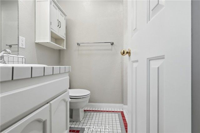 174 Golf Course Road, Lake Arrowhead, CA 92352