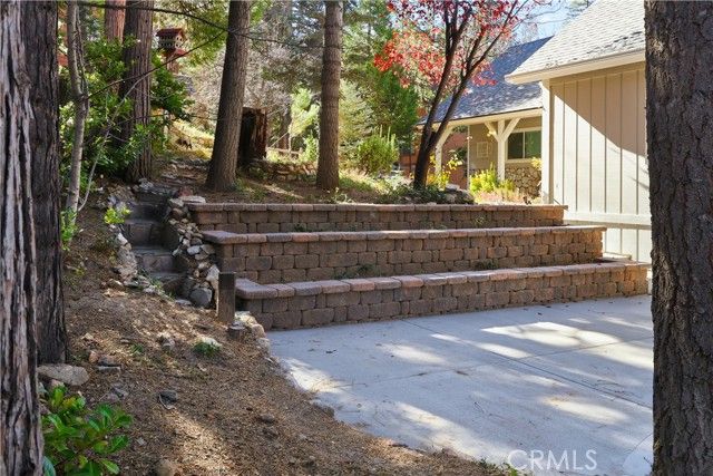 174 Golf Course Road, Lake Arrowhead, CA 92352