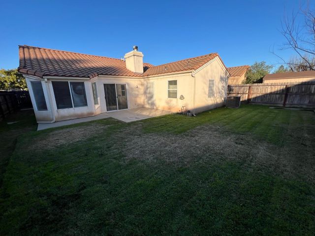 1831 E Chennault Avenue, Fresno, CA 93720