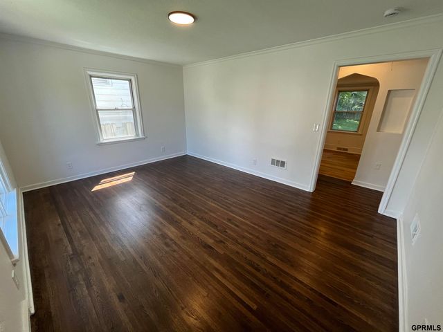 4819 Wirt Street, Omaha, NE 68104