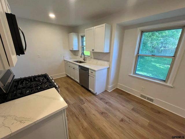 4819 Wirt Street, Omaha, NE 68104