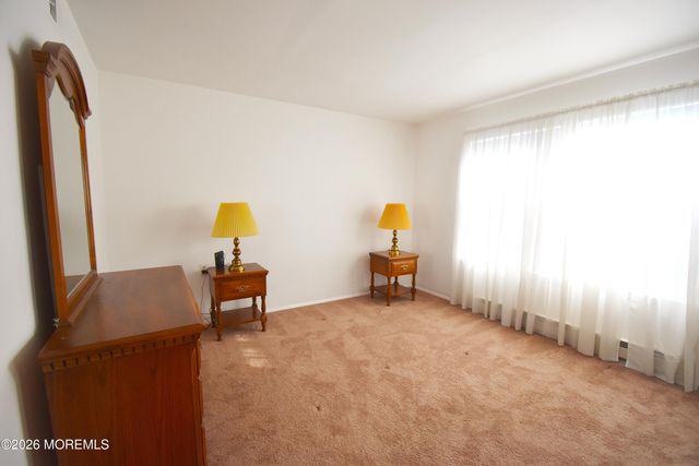 47 Sandhurst Street, Manchester, NJ 08759