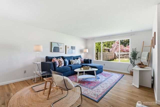 14563 167th Place SE, Renton, WA 98059