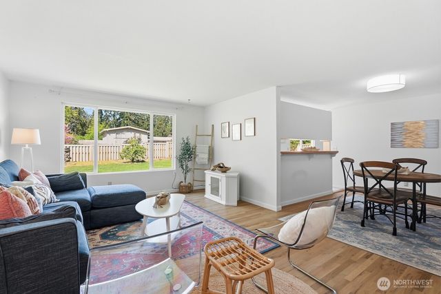 14563 167th Place SE, Renton, WA 98059