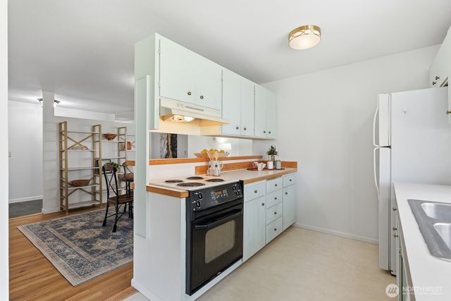 14563 167th Place SE, Renton, WA 98059