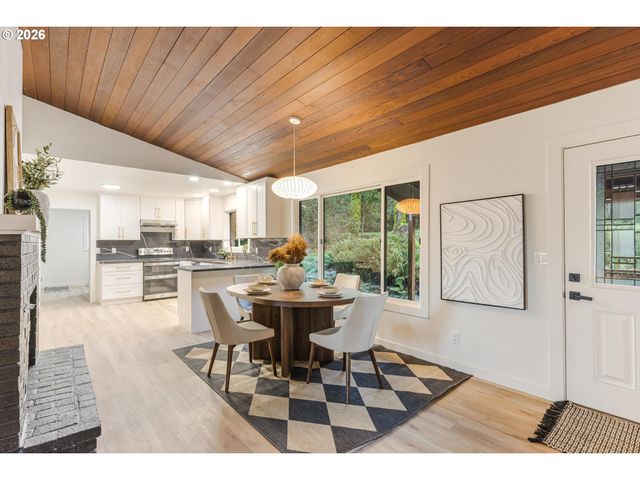 21912 Ne 68TH St, Vancouver, WA 98682