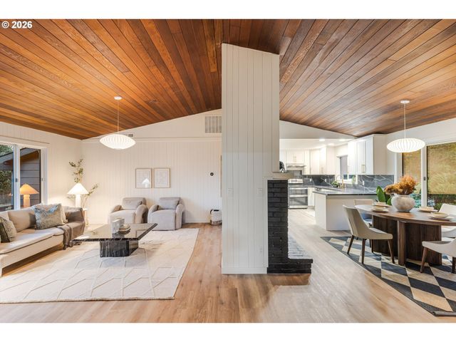 21912 Ne 68TH St, Vancouver, WA 98682