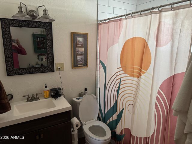 40 Cochise Row, Bisbee, AZ 85603