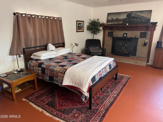 40 Cochise Row, Bisbee, AZ 85603