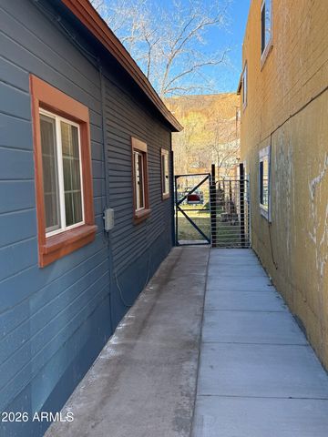 40 Cochise Row, Bisbee, AZ 85603