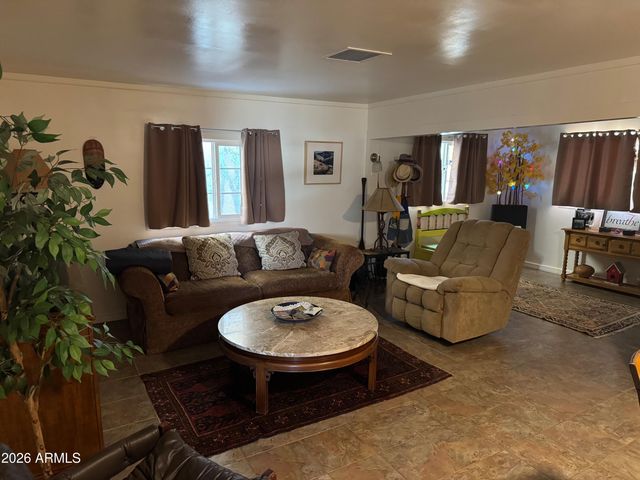 40 Cochise Row, Bisbee, AZ 85603