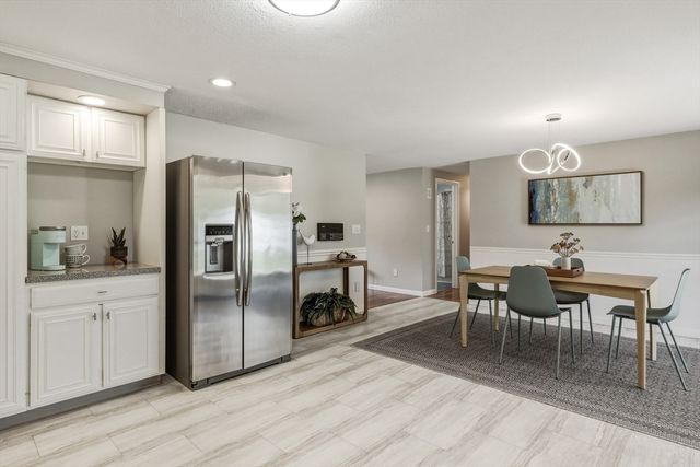 35 Chestnut Hill, South Hadley, MA 01075