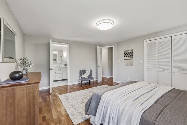 35 Chestnut Hill, South Hadley, MA 01075
