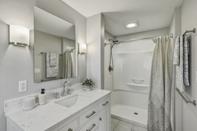 35 Chestnut Hill, South Hadley, MA 01075