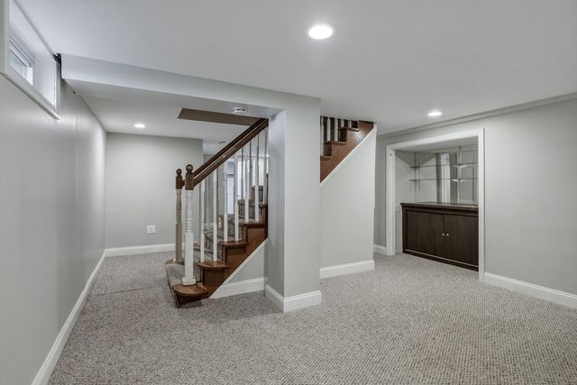 35 Chestnut Hill, South Hadley, MA 01075