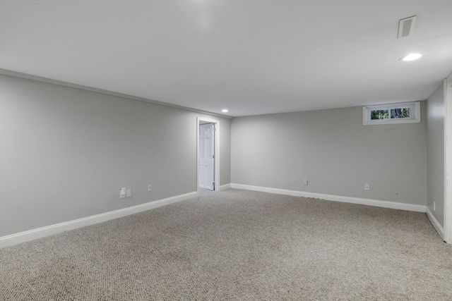 35 Chestnut Hill, South Hadley, MA 01075