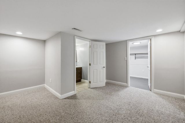 35 Chestnut Hill, South Hadley, MA 01075