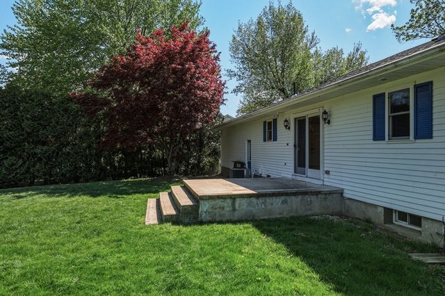 35 Chestnut Hill, South Hadley, MA 01075