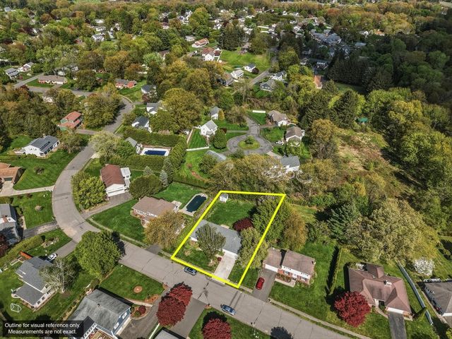 35 Chestnut Hill, South Hadley, MA 01075
