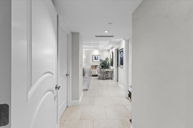 4605 S Ocean Boulevard 3b, Highland Beach, FL 33487