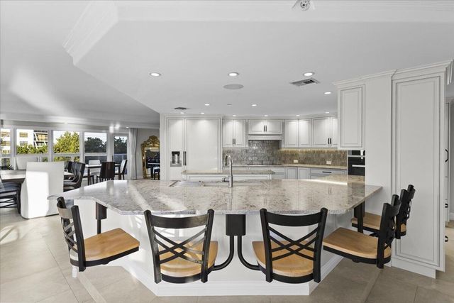 4605 S Ocean Boulevard 3b, Highland Beach, FL 33487