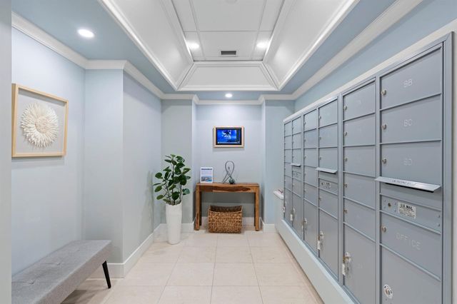 4605 S Ocean Boulevard 3b, Highland Beach, FL 33487