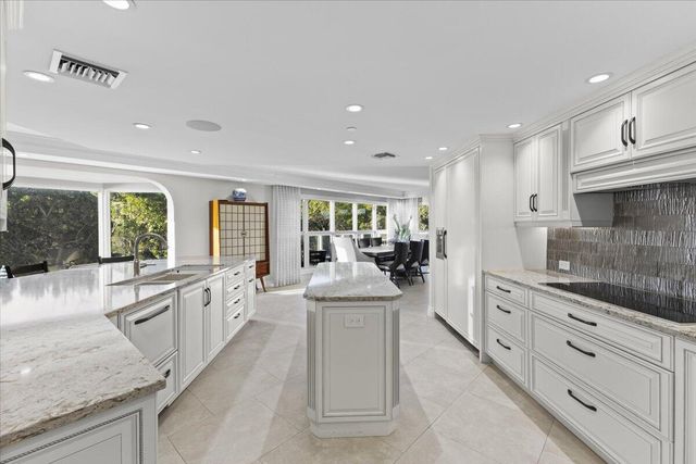 4605 S Ocean Boulevard 3b, Highland Beach, FL 33487