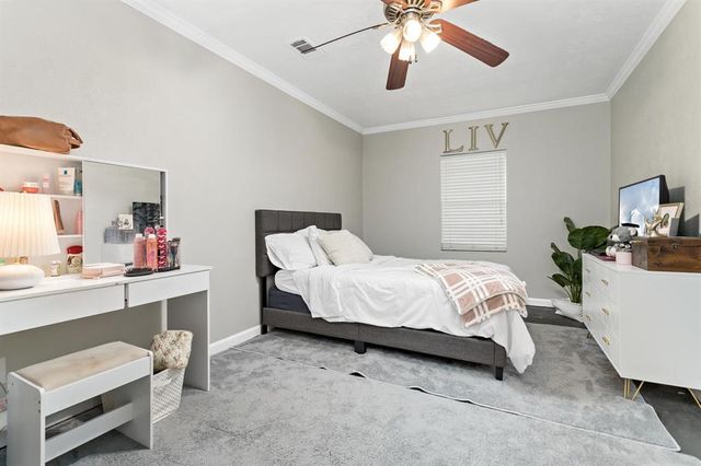 5885 Pinkstaff Ln, Beaumont, TX 77706