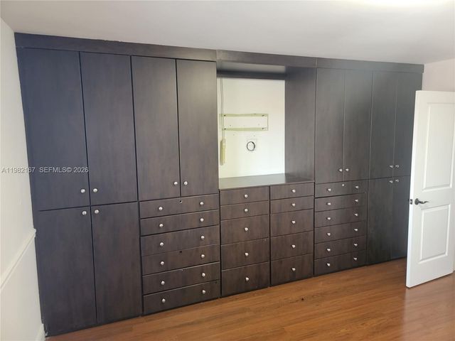 3011 W 76th St A-208, Hialeah, FL 33018