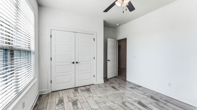 1301 Leslie Street, Centerton, AR 72713