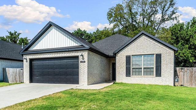 1301 Leslie Street, Centerton, AR 72713