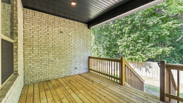 1301 Leslie Street, Centerton, AR 72713