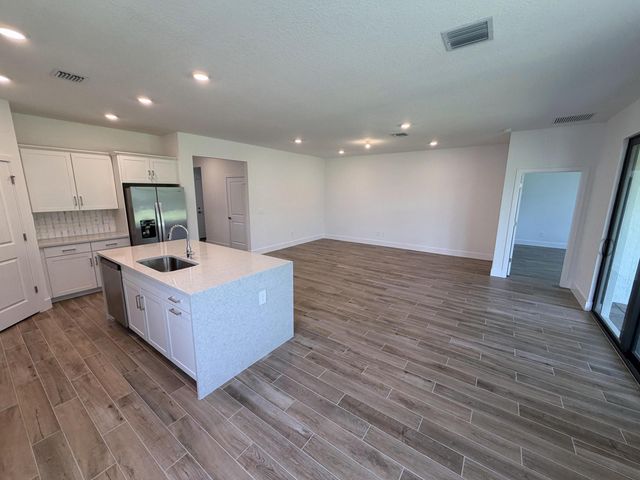 6660 SE Park Trace Drive, Stuart, FL 34997