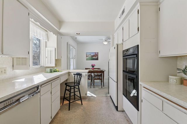 3525 The Mall, Minnetonka, MN 55345