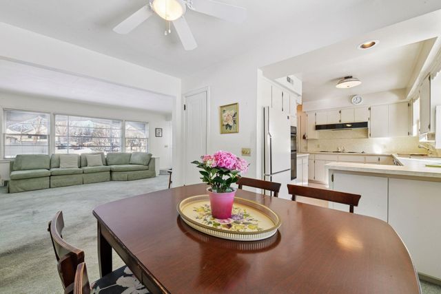 3525 The Mall, Minnetonka, MN 55345