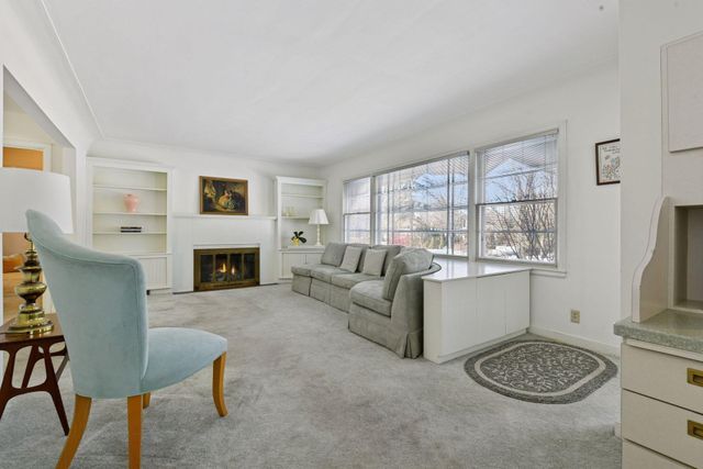 3525 The Mall, Minnetonka, MN 55345