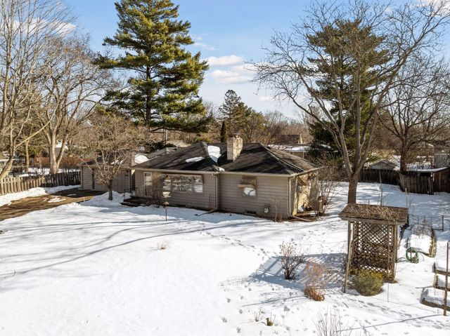 3525 The Mall, Minnetonka, MN 55345