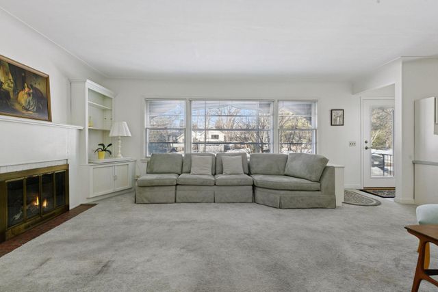 3525 The Mall, Minnetonka, MN 55345