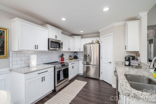 4164 S Olivers Cross Road, Newton, NC 28658