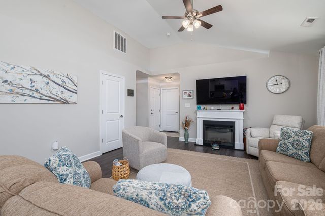 4164 S Olivers Cross Road, Newton, NC 28658